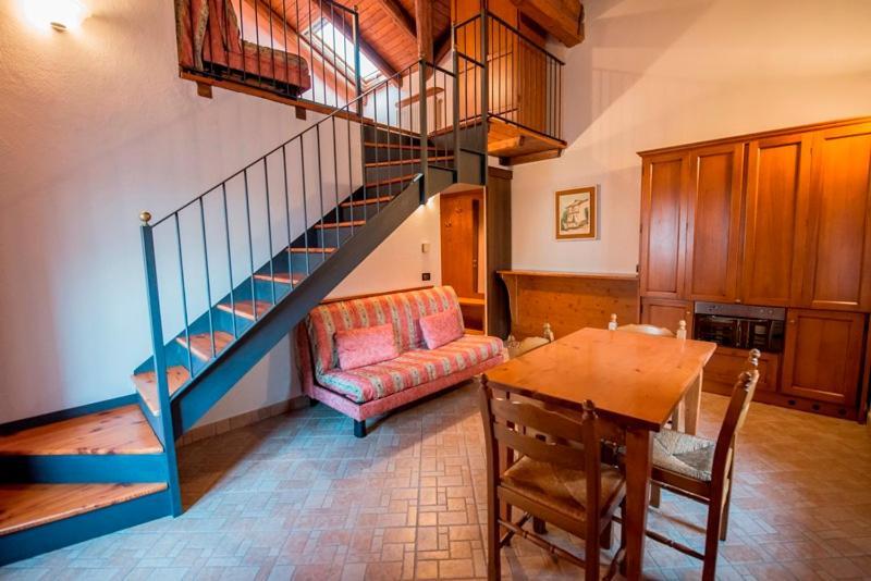 Ristorante Albergo Da Maurizio Cravanzana Екстериор снимка