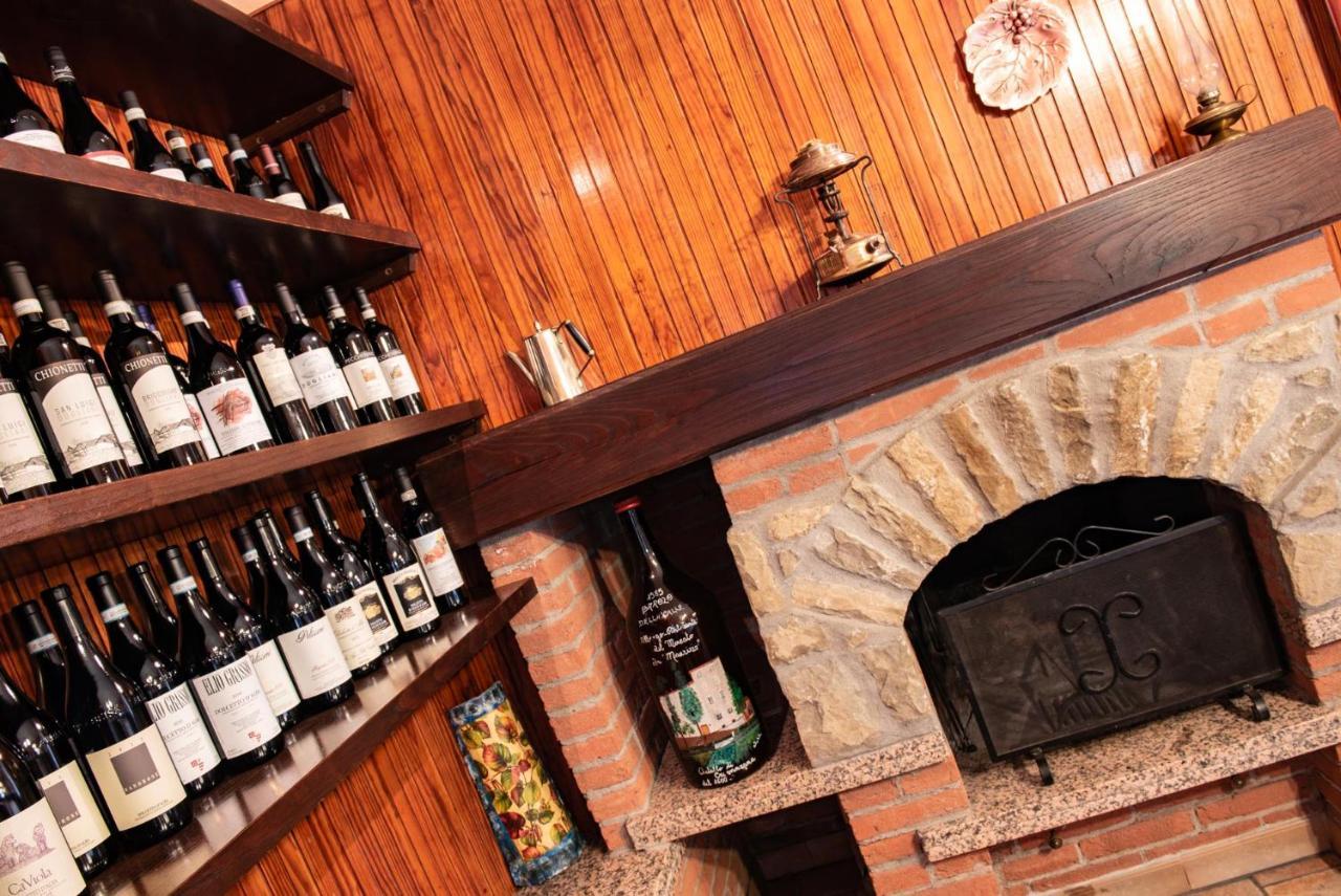 Ristorante Albergo Da Maurizio Cravanzana Екстериор снимка