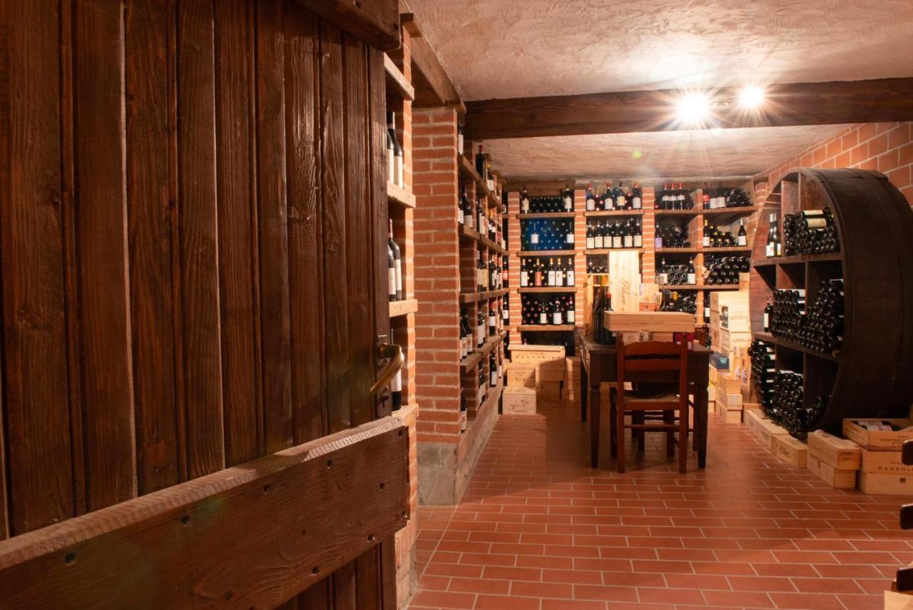 Ristorante Albergo Da Maurizio Cravanzana Екстериор снимка